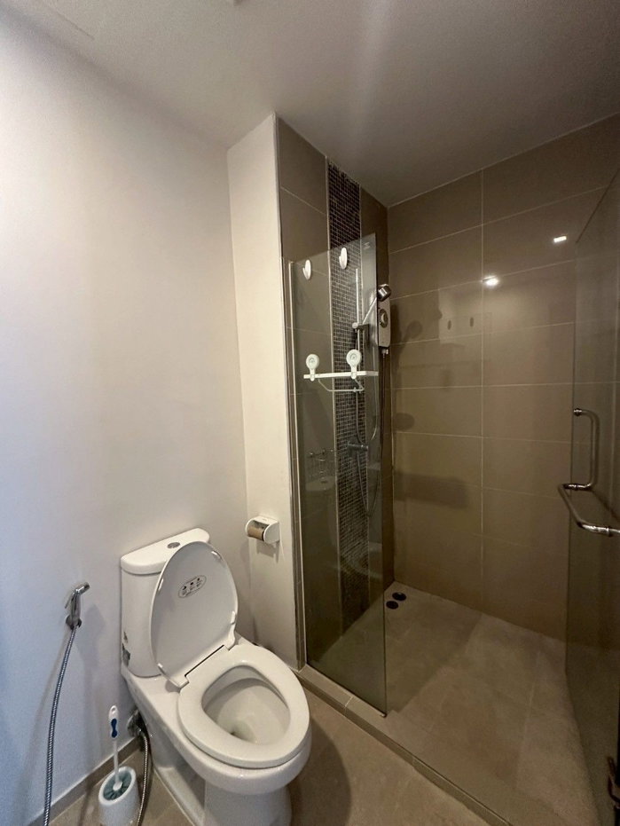 picture Dee Lak Condo, behind HomePro, celebrates, renting 18k per month, near the beach.  - 10/20