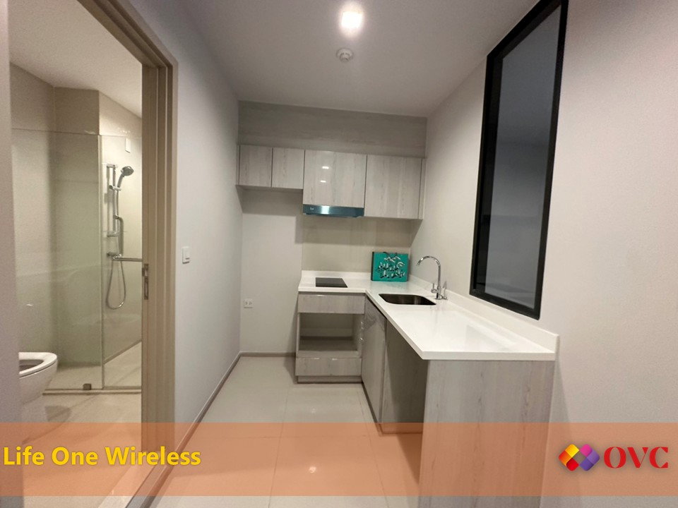 picture Ready Sale!! @Life One Wireless - 4/7