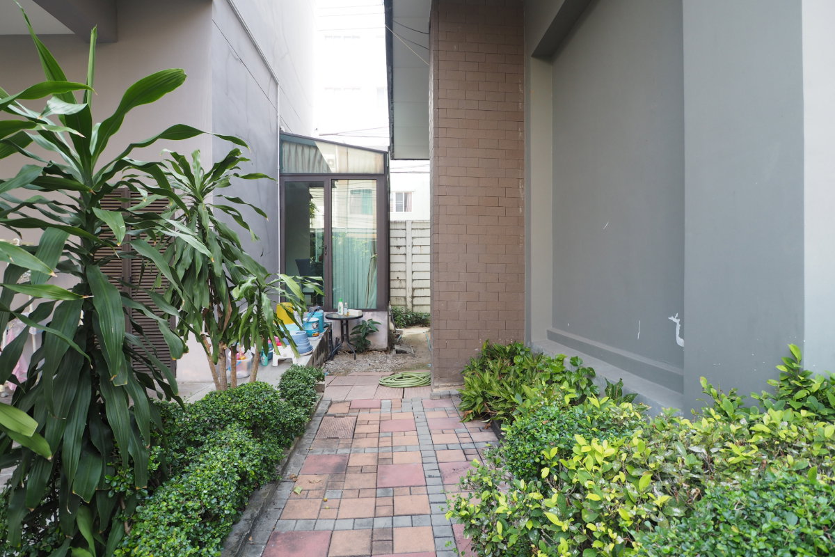 รูป ให้เช่า บ้านเดี่ยว3ชั้น โซล เอกมัย-ลาดพร้าว พร้อมเฟอร์นิเจอร์ครบ ติดโรงเรียนบดินทร์เดชา  (สิงห์ สิงหเสนี) - รูปที่ 3/13