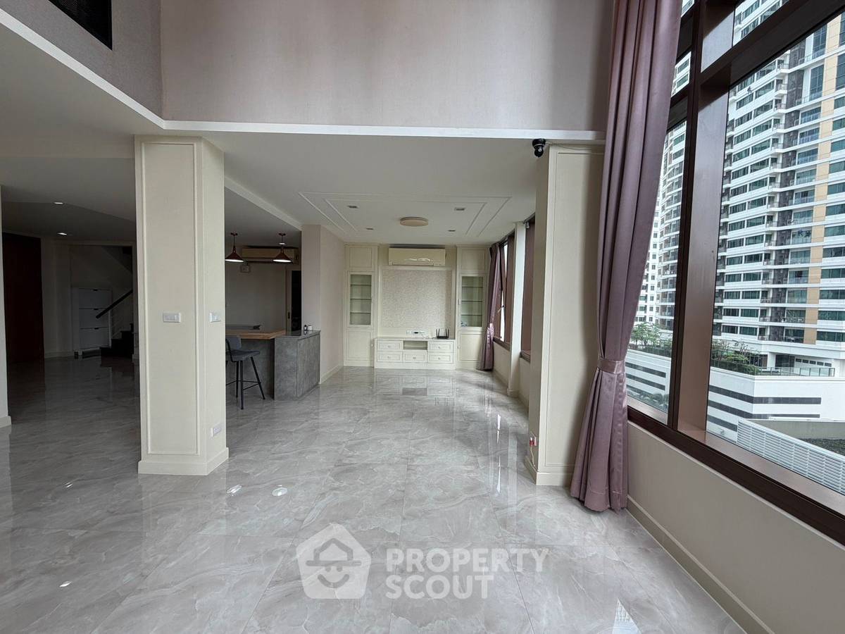 รูป คอนโด 2 ห้องนอน โครงการ The Emporio Place ใกล้ BTS พร้อมพงษ์ (ID 2455279) - รูปที่ 17/29
