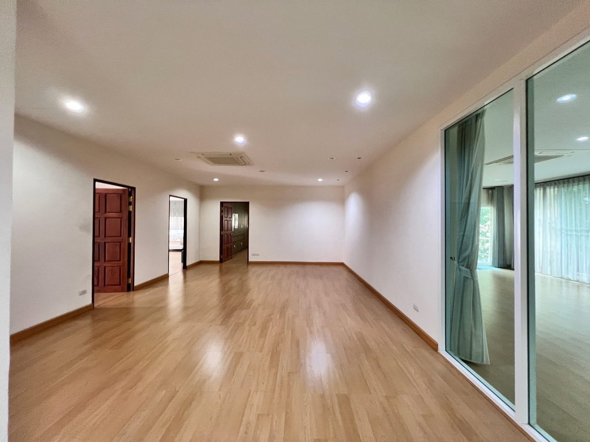 รูป ขายอาคารสำนักงาน 4 ชั้น พร้อมบ้านหรูและสระว่ายน้ำ สุขุมวิท 101 ใกล้ BTS ปุณณวิถี - รูปที่ 28/41