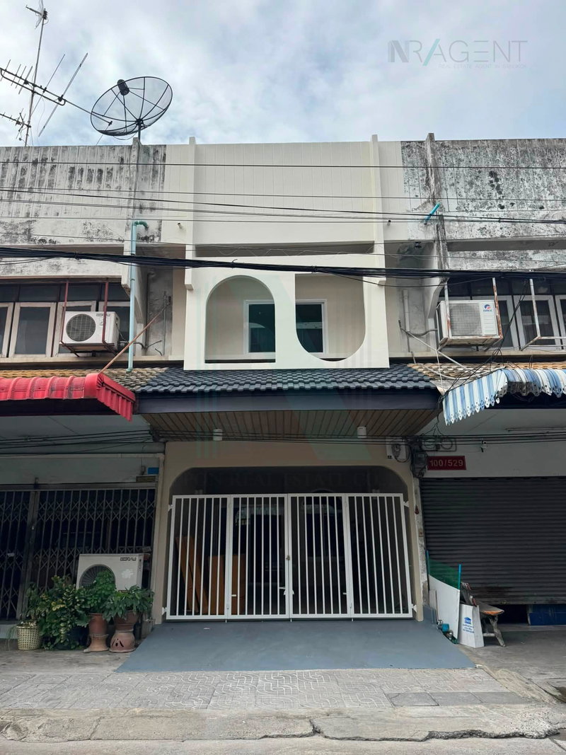 Townhouses for sale : For Sell Town house BAAN AMORNPHAN 9 2-story 3 bedroom 3 bathroom