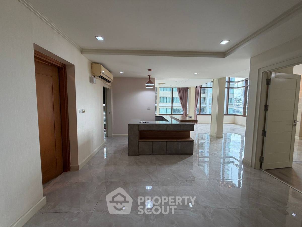 รูป คอนโด 2 ห้องนอน โครงการ The Emporio Place ใกล้ BTS พร้อมพงษ์ (ID 2455279) - รูปที่ 12/29