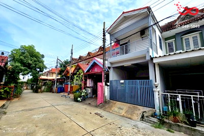 ขายทาวน์โฮม : ขายทาวน์เฮาส์ 16 ตร.ว. หมู่บ้านเมืองประชา หทัยราษฎร์ 35 คลองสามวา