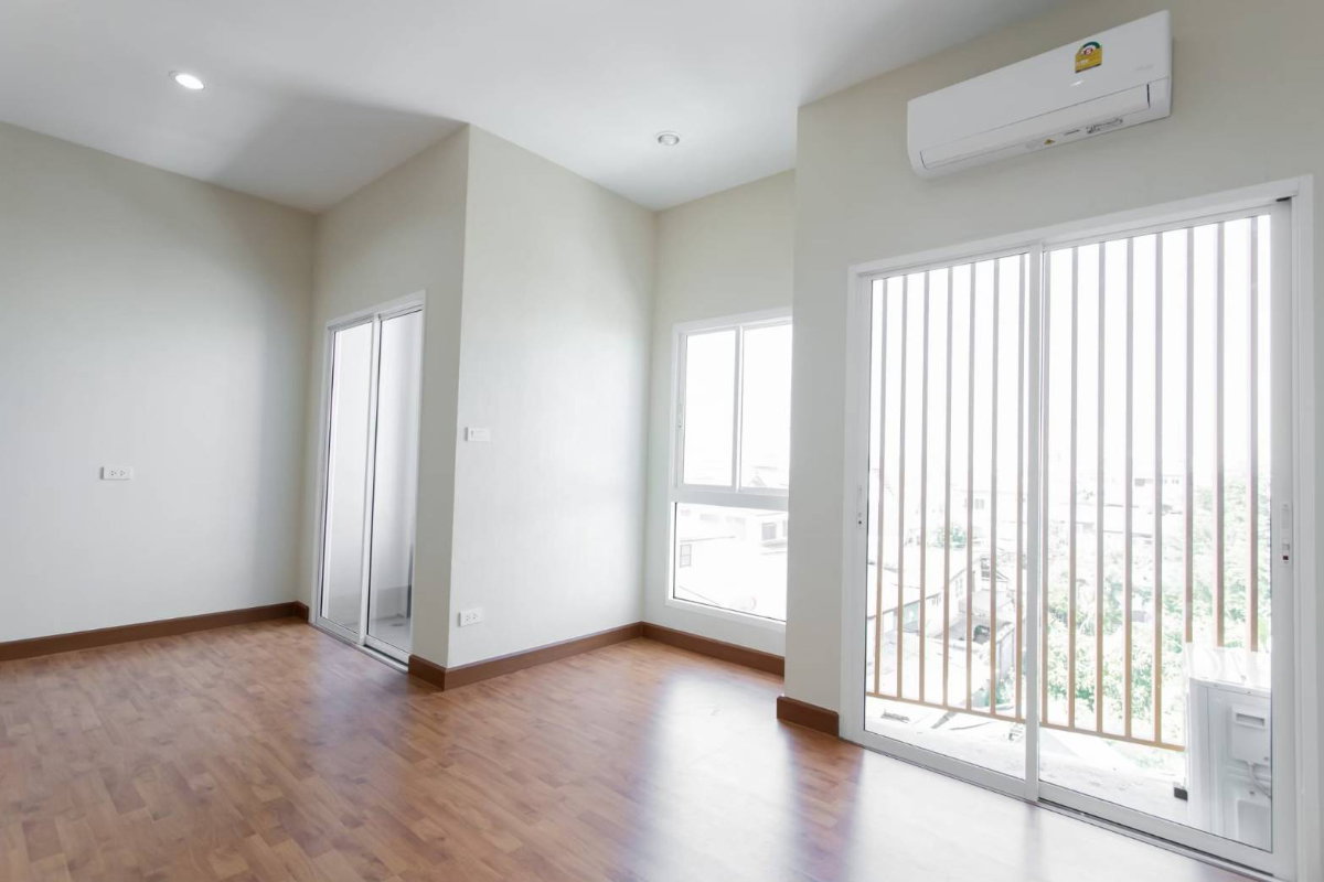 รูป 🏡เช่าด่วน 25,000 บาท  🏰ทาวน์​โฮม 3 ชั้น ล้ำเลิศทาวน์โฮม หลังมุม!!! 🏡โครงการ ย่าน สวนหลวง ถ.เฉลิมพระเกียรติ 14 แยก 18 * จดทะเบียนบริษัทได้  - รูปที่ 10/23