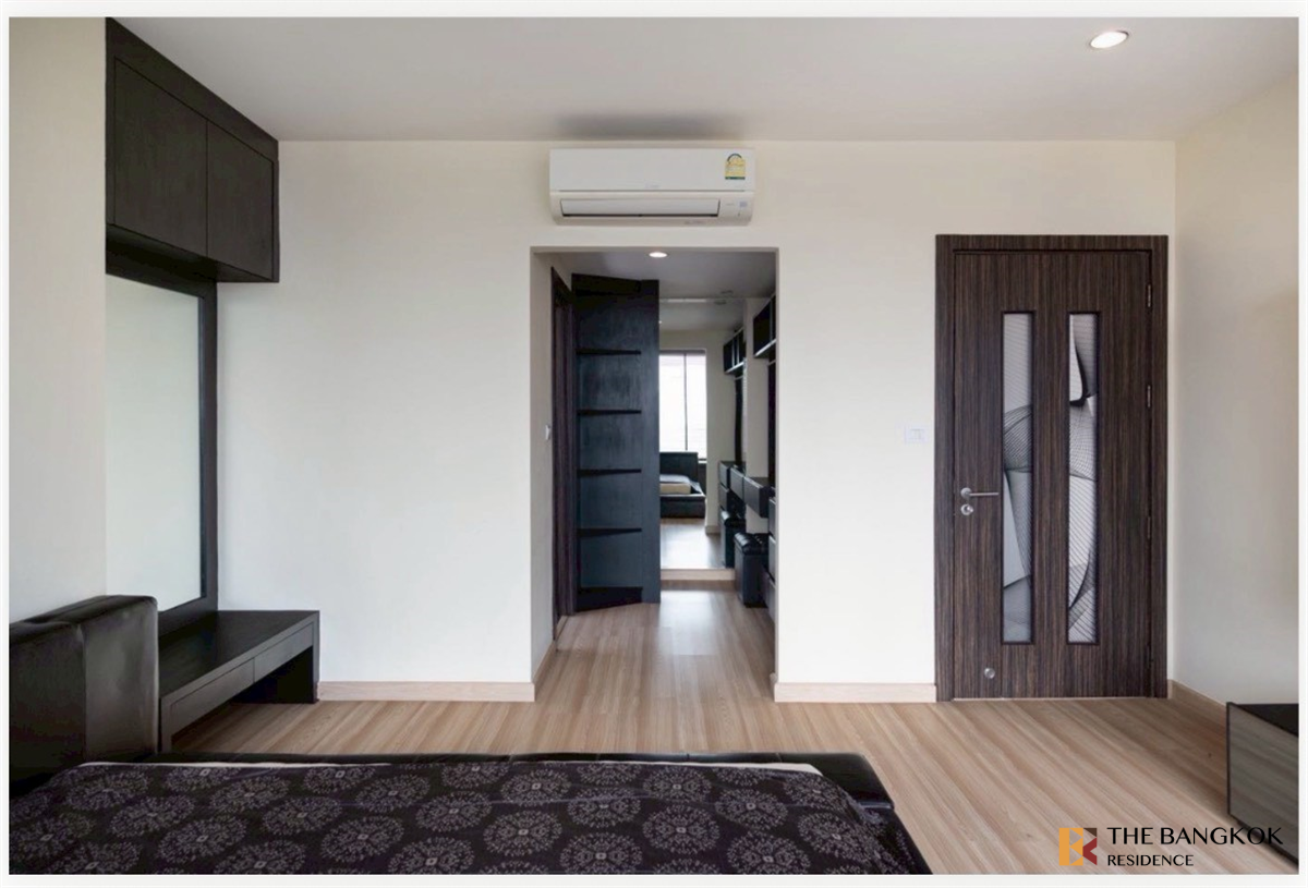 picture Watermark Chaophraya River Move-in Ready, Just Bring Your Stuff - 3/10