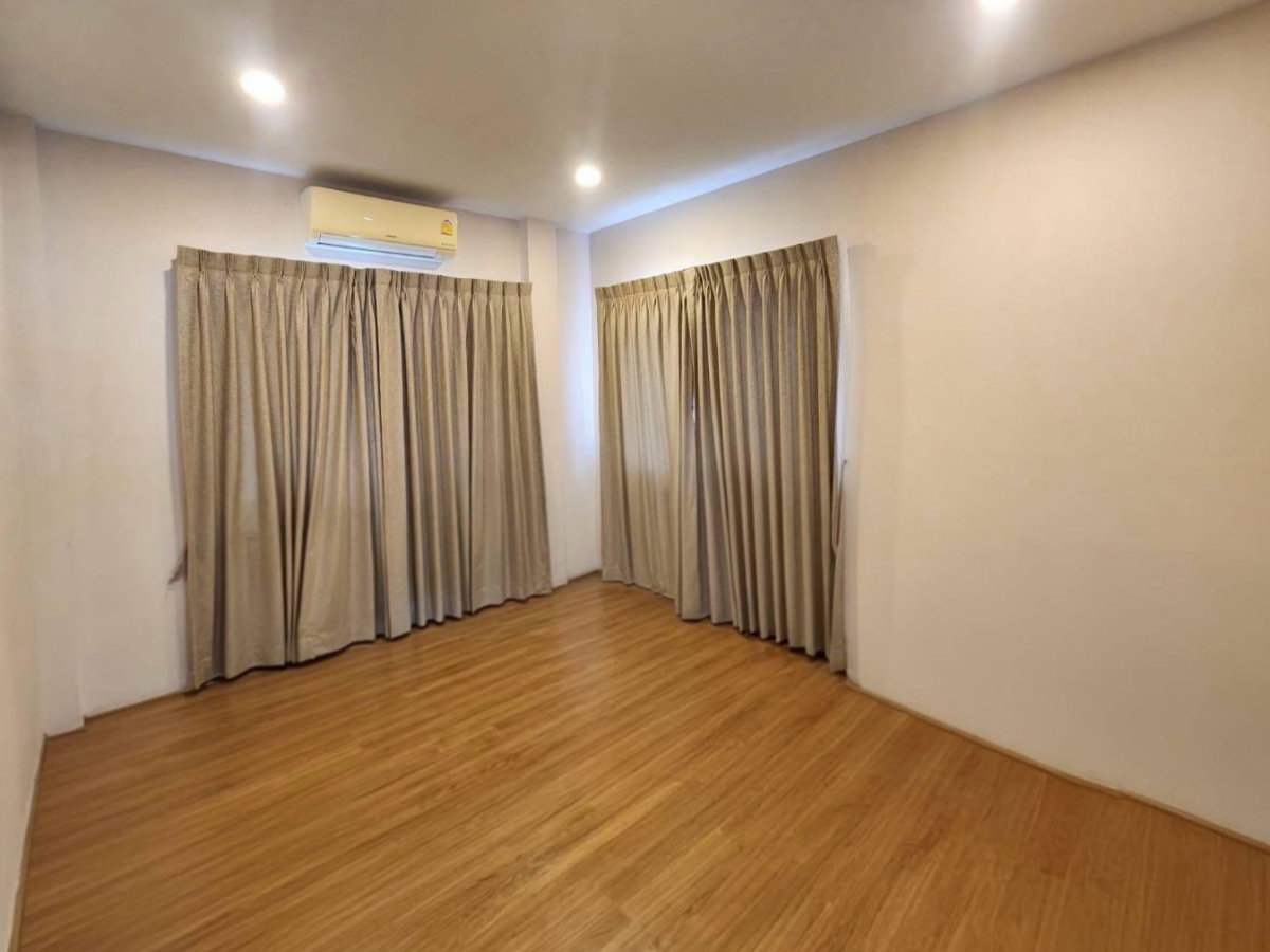 รูป ขายบ้านเดี่ยว หลังริม หมู่บ้าน เซนโทร บางนา-วงแหวน - รูปที่ 6/18