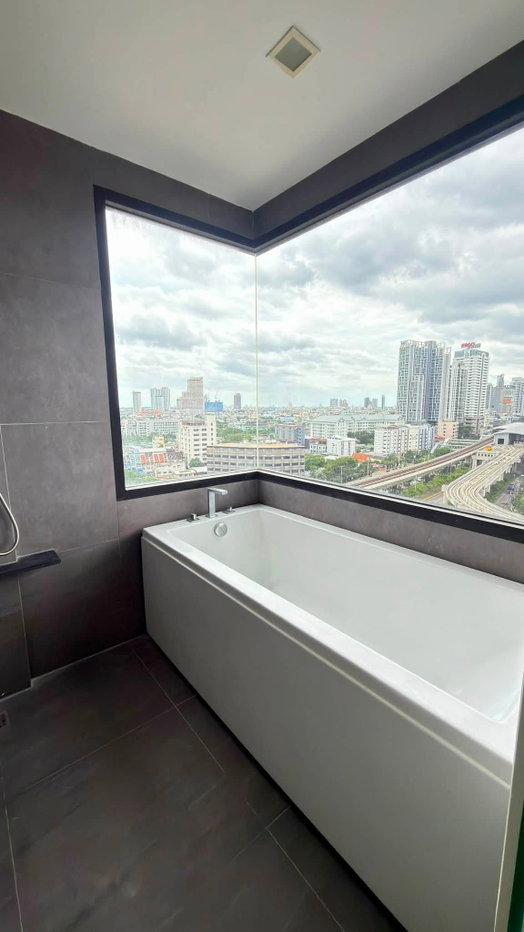 picture For Rent: Urbano Absolute Sathon - Taksin Condominium - 15/16
