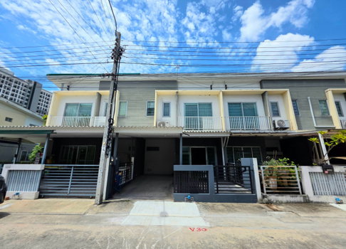 🏡 ขายด่วน! ทาวน์โฮม เดอะ คอนเนค แจ้งวัฒนะ 1 (The Connect Chaengwattana 1) พร้อมอยู่ เฟอร์ฯ ครบ คุ้มสุดในย่านนี้ ใกล้เมืองทองและรถไฟฟ้าสายสีชมพู