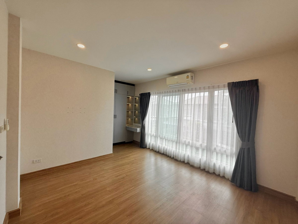รูป ขายบ้านเดี่ยว หลังริม หมู่บ้าน เซนโทร บางนา-วงแหวน - รูปที่ 14/18