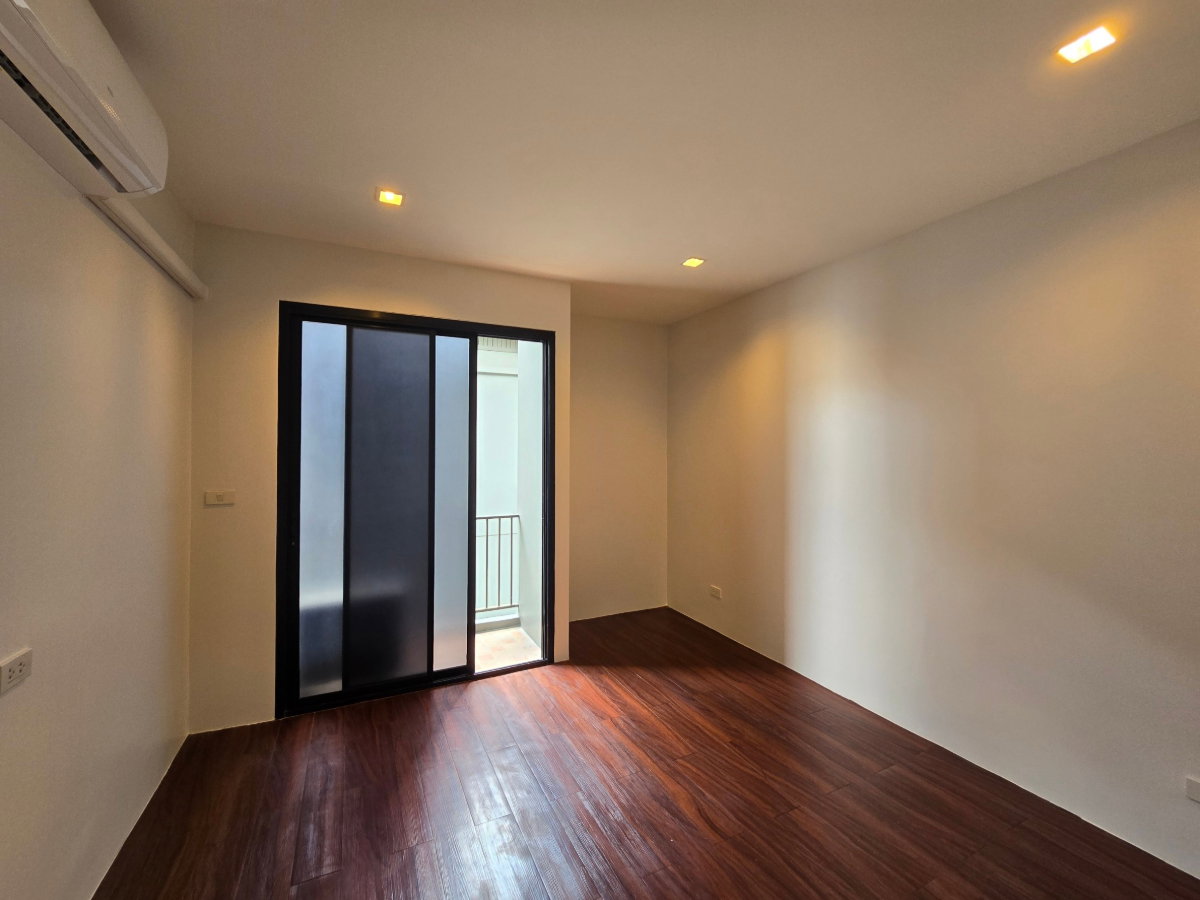 รูป ให้เช่า!! โฮมออฟฟิศ 4 ชั้น THE PENTAS รัชดา-พระราม9 (สำนักงาน,บ้านให้เช่า,บ้านเดี่ยวให้เช่า) - รูปที่ 19/21