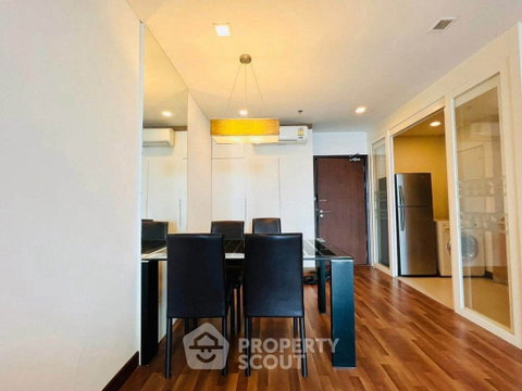 Well-Priced 1-BR 52 Sqm (15th Floor) Le Luk Condominium near BTS Phra Khanong 200m (ID 3100538)