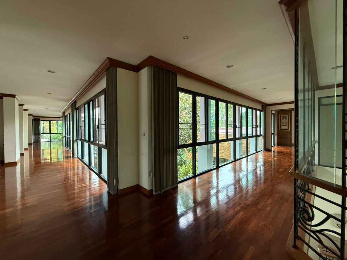 รูป 🏡 โอกาสทอง!! คฤหาสน์ส่วนตัวบนที่ดินกว่า 2 ไร่ เมืองเอก รังสิต - รูปที่ 21/37