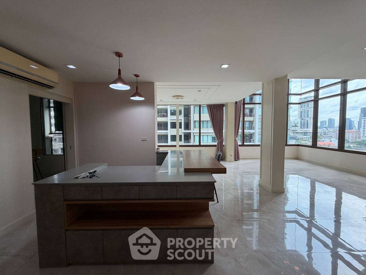 รูป คอนโด 2 ห้องนอน โครงการ The Emporio Place ใกล้ BTS พร้อมพงษ์ (ID 2455279) - รูปที่ 15/29