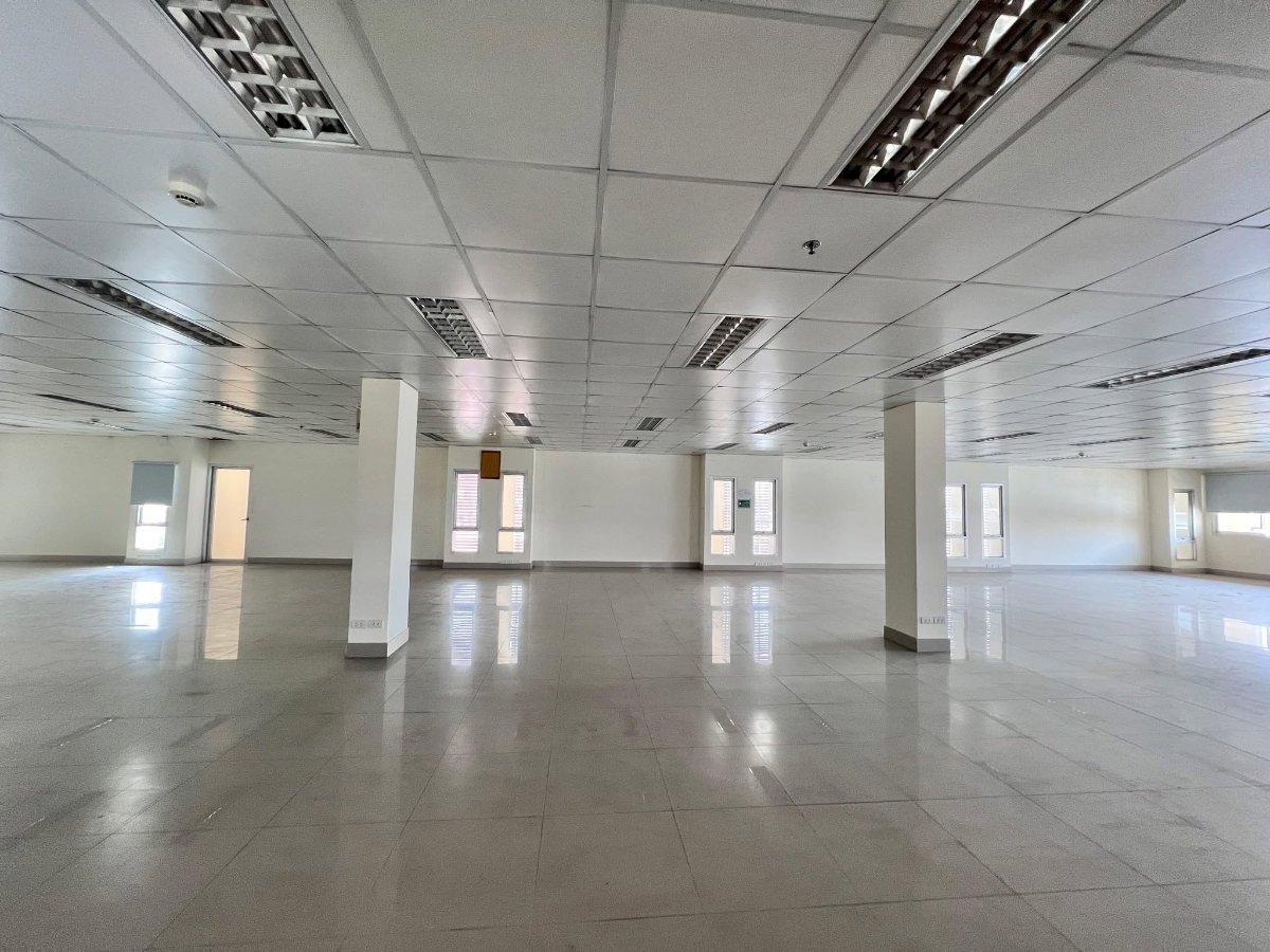 รูป ขายอาคารสำนักงาน 4 ชั้น พร้อมบ้านหรูและสระว่ายน้ำ สุขุมวิท 101 ใกล้ BTS ปุณณวิถี - รูปที่ 15/41