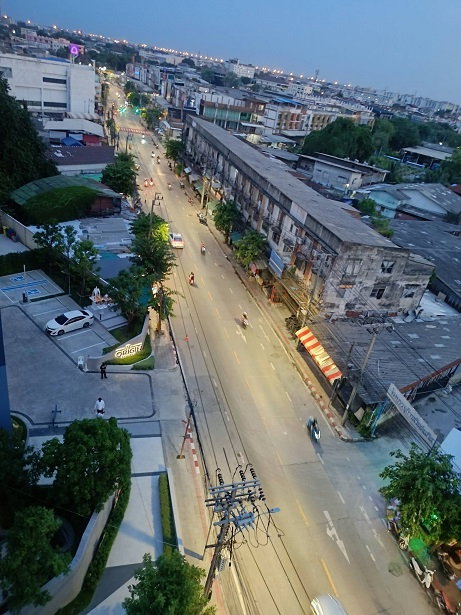 รูป ห้องสวยที่ **The Origin บางแค** ชั้น 4 ตึก A (ตึกนี้สงบ เป็นระเบียบ) ตื่นเช้ามาเจอวิวสระว่ายน้ำ ลมพัดเย็นสบายทั้งวัน เพียง 9,000 บาท เท่านั้น - รูปที่ 15/16