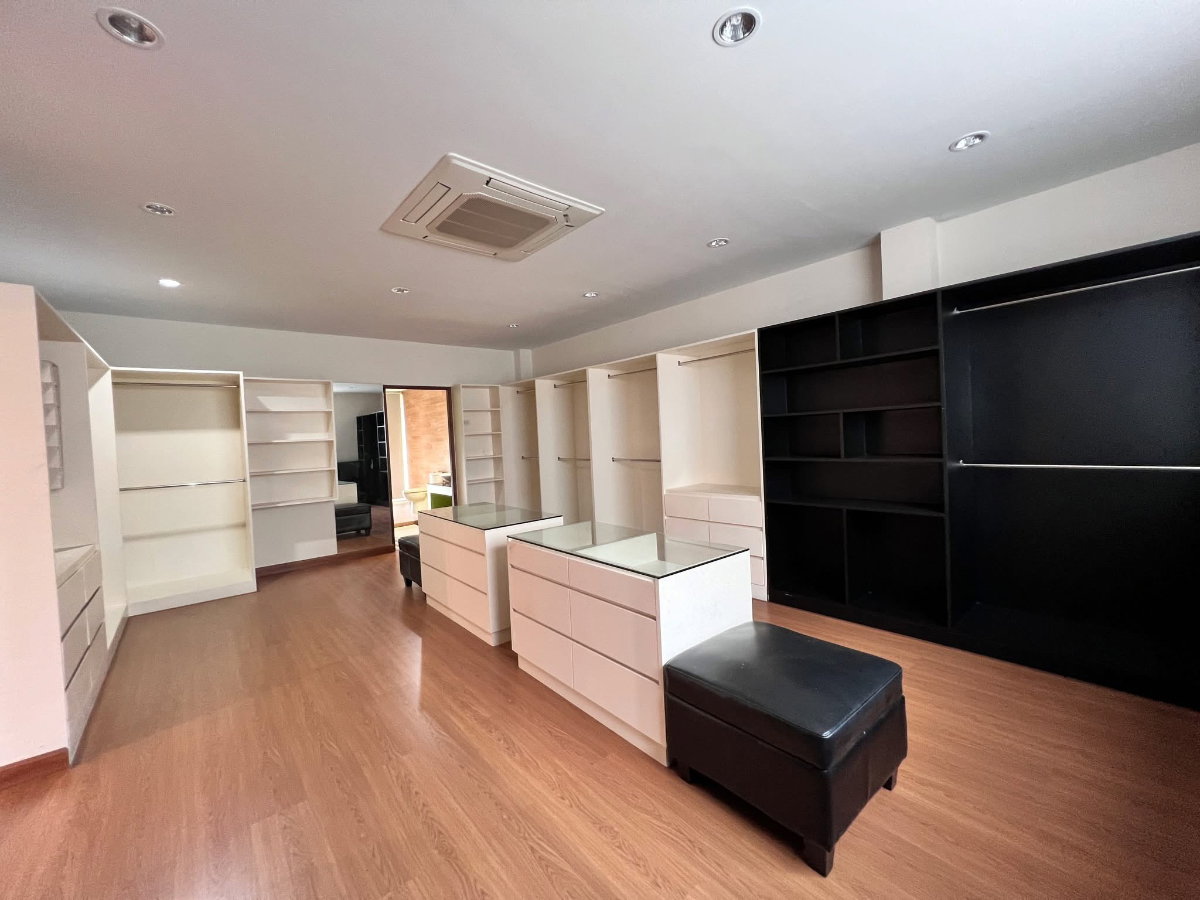 รูป ขายอาคารสำนักงาน 4 ชั้น พร้อมบ้านหรูและสระว่ายน้ำ สุขุมวิท 101 ใกล้ BTS ปุณณวิถี - รูปที่ 34/41