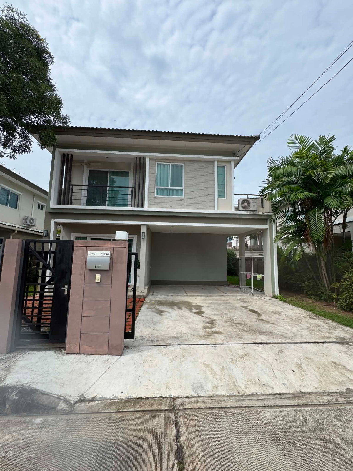 POS The Plant มหิดล–เจริญเมือง เชียงใหม่ บ้านสภาพดี เฟอร์นิเจอร์ครบ พร้อมเข้าอยู่ เดินทางเข้าเมืองเชียงใหม่สะดวก