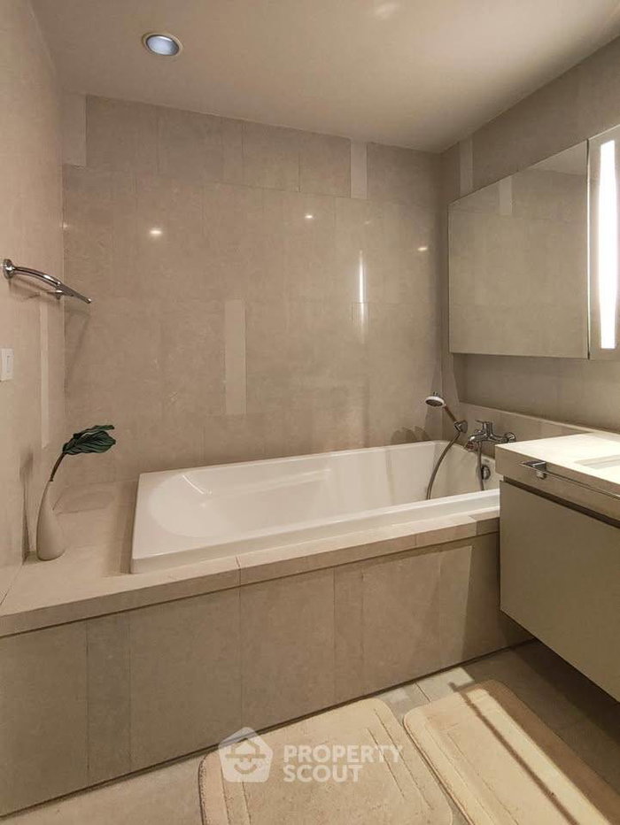 รูป ชั้น 26 ห้อง 1 ห้องนอน ขนาด 53 ตร.ม. Quattro By Sansiri ใกล้ BTS ทองหล่อ (ID 3205499) - รูปที่ 8/9