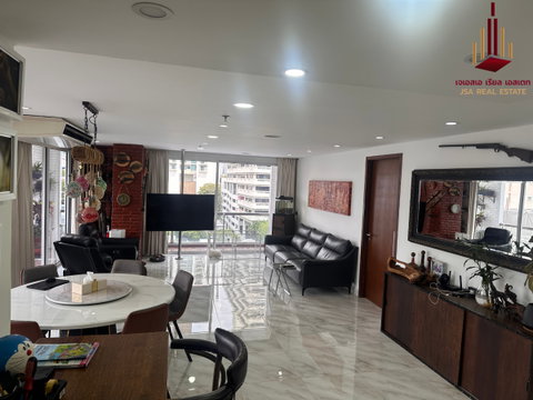 ✨ For Sale : Baan Prompong  Condo ✨  💰 Only 12,500,000 THB