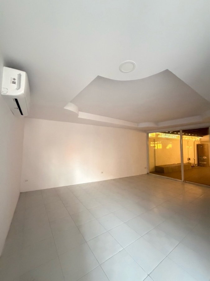 picture 🔥Urban Sathorn - 5 Bedrooms for RENT ONLY 45K 🔥 - 6/15