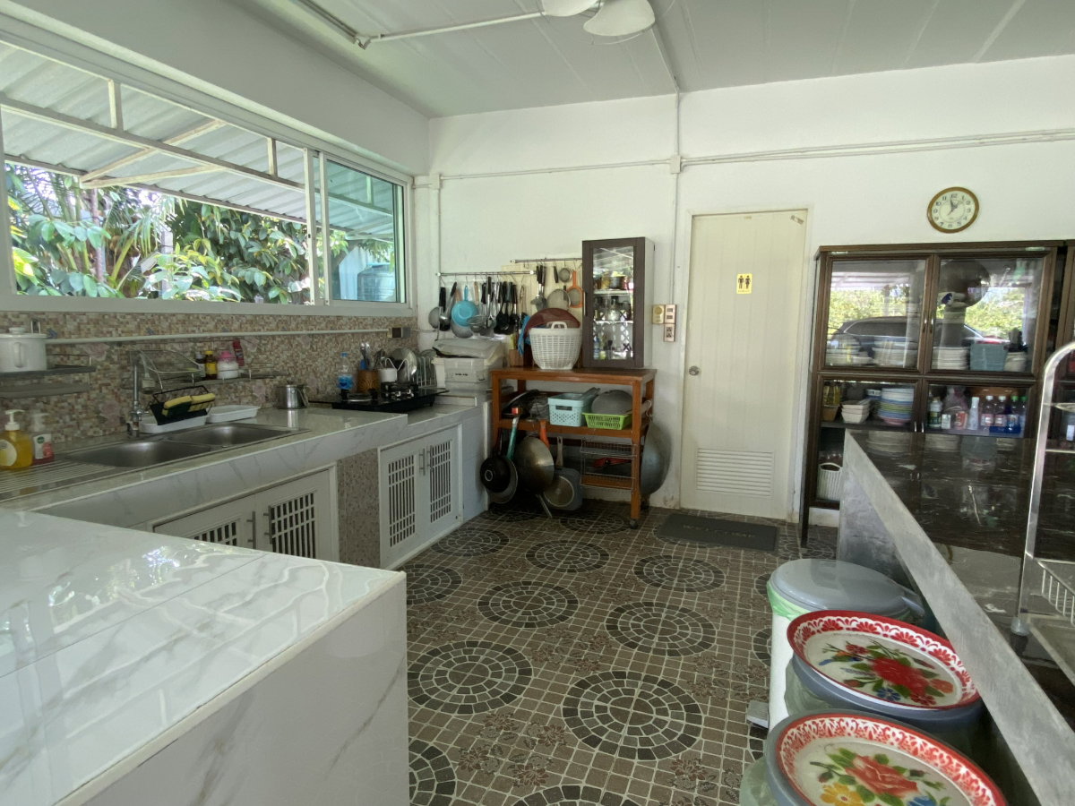 picture Resort-Style Garden House for Sale – Ready to Move In - 6/12