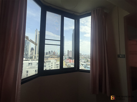 Phayathai Plaza near BTS Phaya Thai Special Unit, Quality Guaranteed by Top Brands