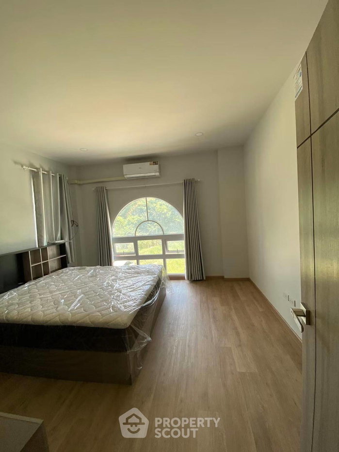รูป บ้าน 4 ห้องนอน พื้นที่ 420 ตร.ม. สำหรับขายในพัทยา หนองปรือ (ID 3210098) - รูปที่ 16/17