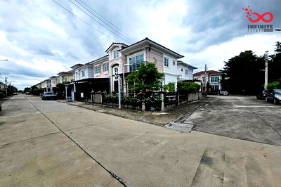 ขายบ้านเดี่ยว : ขายบ้านเดี่ยว นวมินทร์ 42 โกลเด้น นีโอ ลาดพร้าว-เกษตรนวมินทร์ 2 ชั้น 42 ตร.ว. หลังมุม 