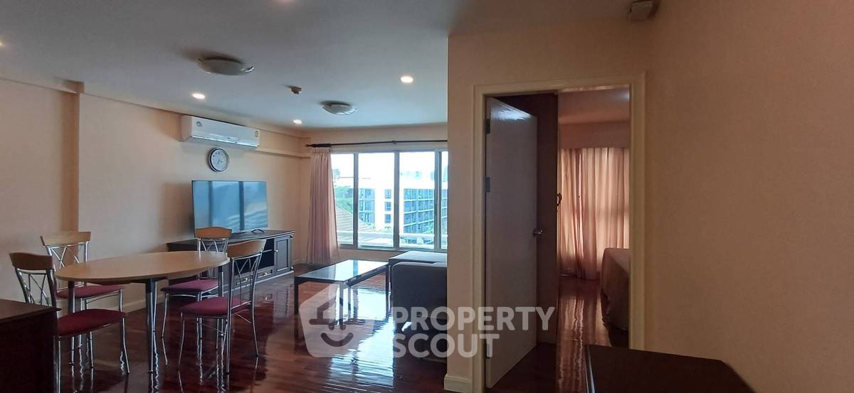 picture 2-BR At Navin Court Condominium, BTS Phloen Chit (ID 1784694) - 1/6