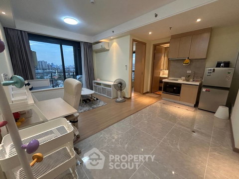 คอนโดหนึ่งห้องนอน Regal Sathon-Naradhiwas ย่านสาทร ขนาด 40 ตร.ม. (ID 3206858)