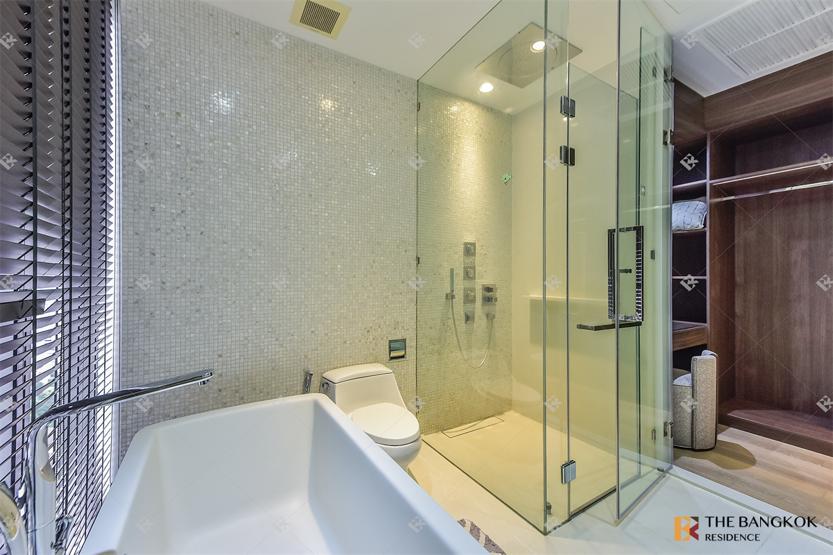 picture Vittorio Sukhumvit 39 near BTS Phrom Phong - 10/10