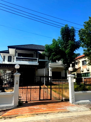 บ้านเดี่ยวให้เช่า : ให้เช่า บ้านเดี่ยว ลดาวัลย์ ศรีนครินทร์ ศรีด่าน 14 | ที่ดินใหญ่ 119 ตร.ว. | 4 ห้องนอน 5 ห้องน้ำ 