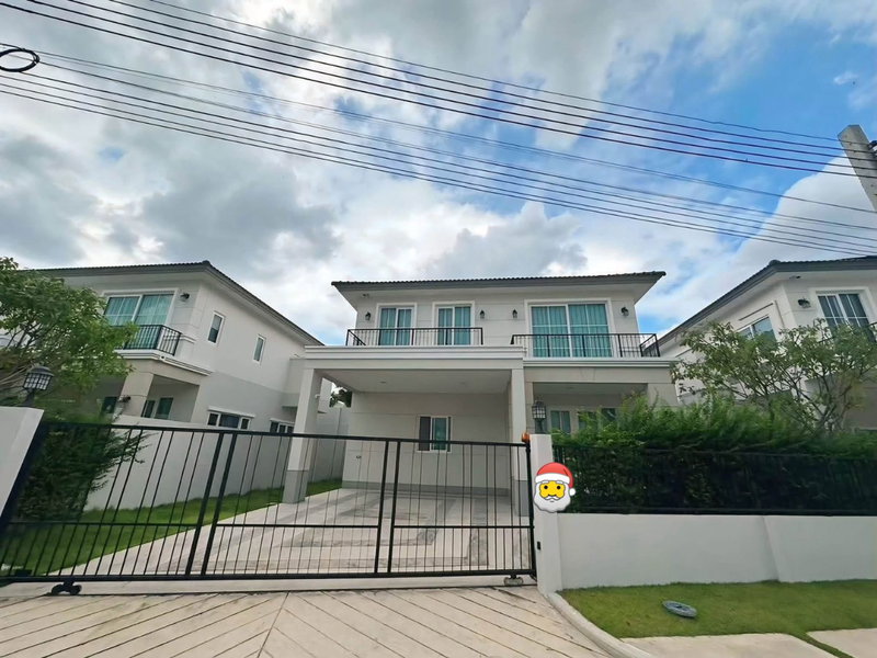 บ้านเดี่ยวให้เช่า : 🏡 ให้เช่า บ้านเดี่ยวโครงการลัดดารมย์ จตุโชติ 15 4 ห้องนอน 3 ห้องน้ำ บ้านใหญ่ ทำเลดี พร้อมบริการดูแลบ้าน ติด Clubhouse ขนาดใหญ่