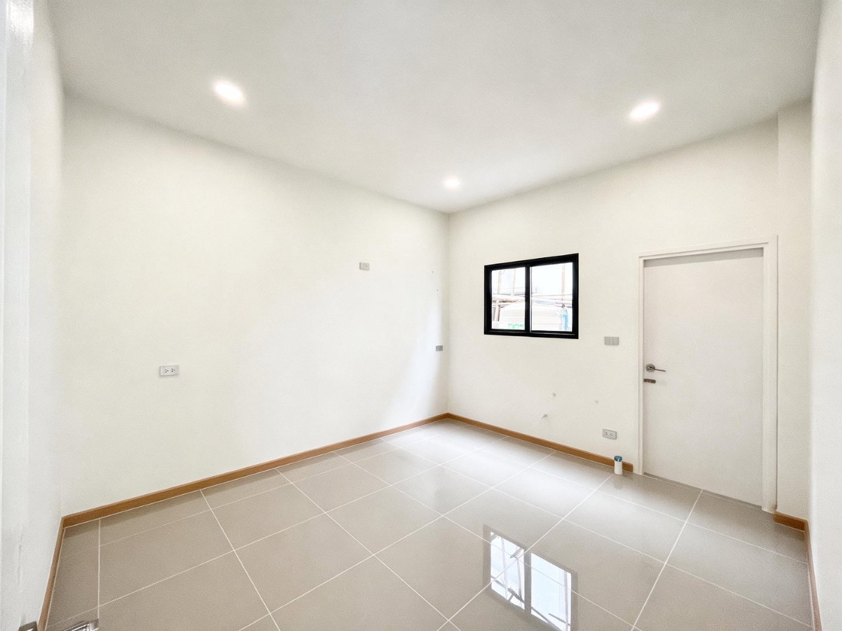 รูป บ้านแฝดพรีเมียมโซนใหม่ ในโครงการ "ชีวิน สันทราย - รูปที่ 5/9