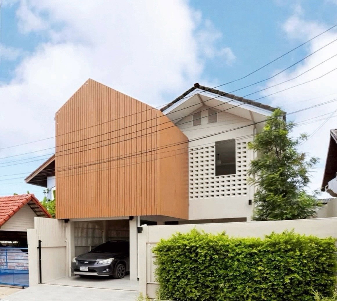 ขายด่วนบ้านนาคนิวาส 48  รีโนเวทใหม่พร้อมอยู่ เพียง 7.2 ล้าน