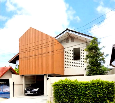 Twin houses for sale  Sena : for sale new renovated Soi Nakniwas 48 special 7.2 M