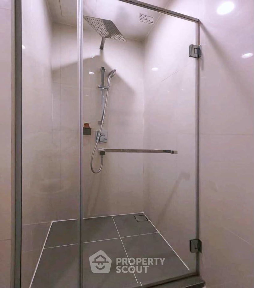 รูป คอนโด 2 ห้องนอน ชั้น 37 Oka Haus Sukhumvit 36 ใกล้ BTS ทองหล่อ (ID 3209248) - รูปที่ 11/13