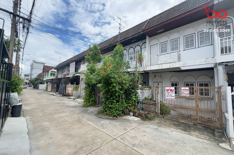 ขายทาวน์เฮาส์ 2 ชั้น 24 ตร.ว. ลาดปลาเค้า 59 ใกล้ถนนประเสริฐมนูกิจ ลาดพร้าว  