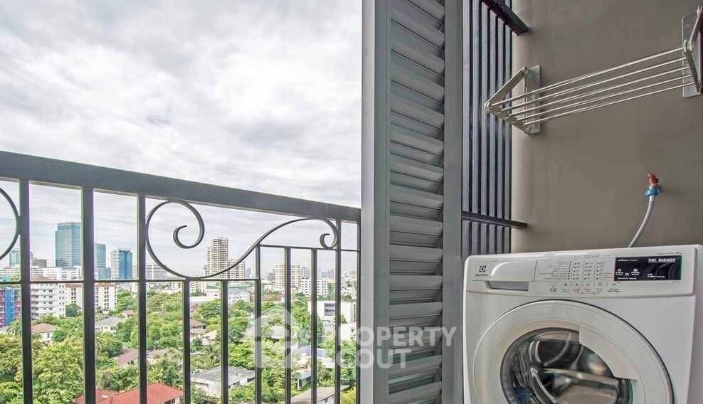 picture 200m From BTS Thong Lor | 1-BR The Crest Sukhumvit 34 (ID 3208894) - 5/6