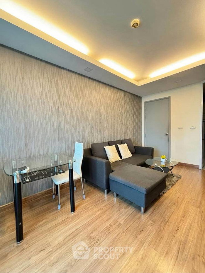 picture 24th-Floor 2-BR Condo At Thru Thonglor, Bangkok (ID 3205330) - 4/8