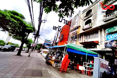 อาคารพาณิชย์ กรุงเทพมหานคร : ขายอาคารพาณิชย์ 4.5 ชั้น ติดถนนรามคำแหง มีนบุรี 16 ตร.ว. หน้าหมู่บ้านรินทร์ทอง ใกล้รถไฟฟ้า