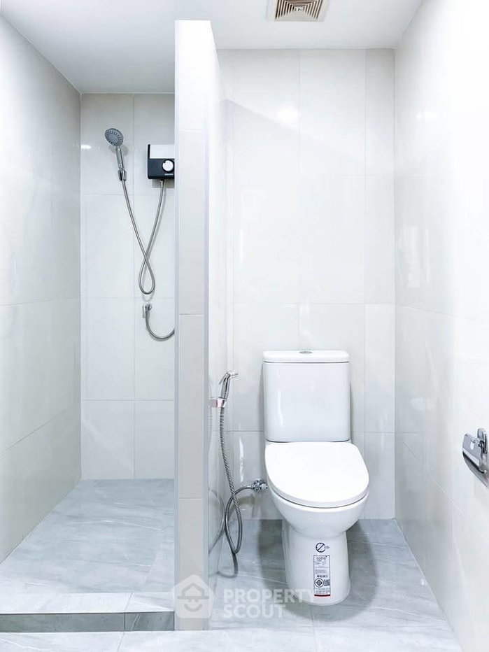 รูป ขายคอนโด 2 ห้องนอน Saranjai Mansion Condominium ใกล้ BTS นานา (ID 3209219) - รูปที่ 5/9
