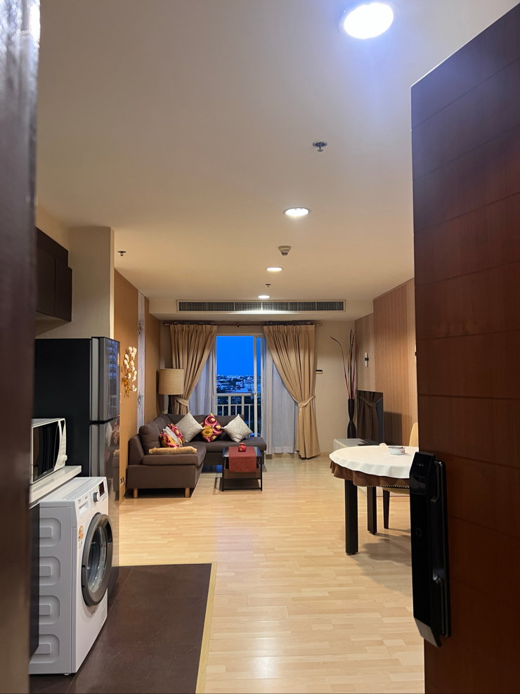 2 beds 2 baths 75 sqm. Just 5 minutes’ work from the BTS thong lo