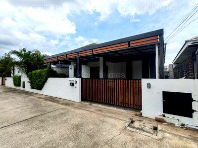 Houses for sale :  Staying comfortable at 11 Huathale Subdistrict, Nong Ta Khong.