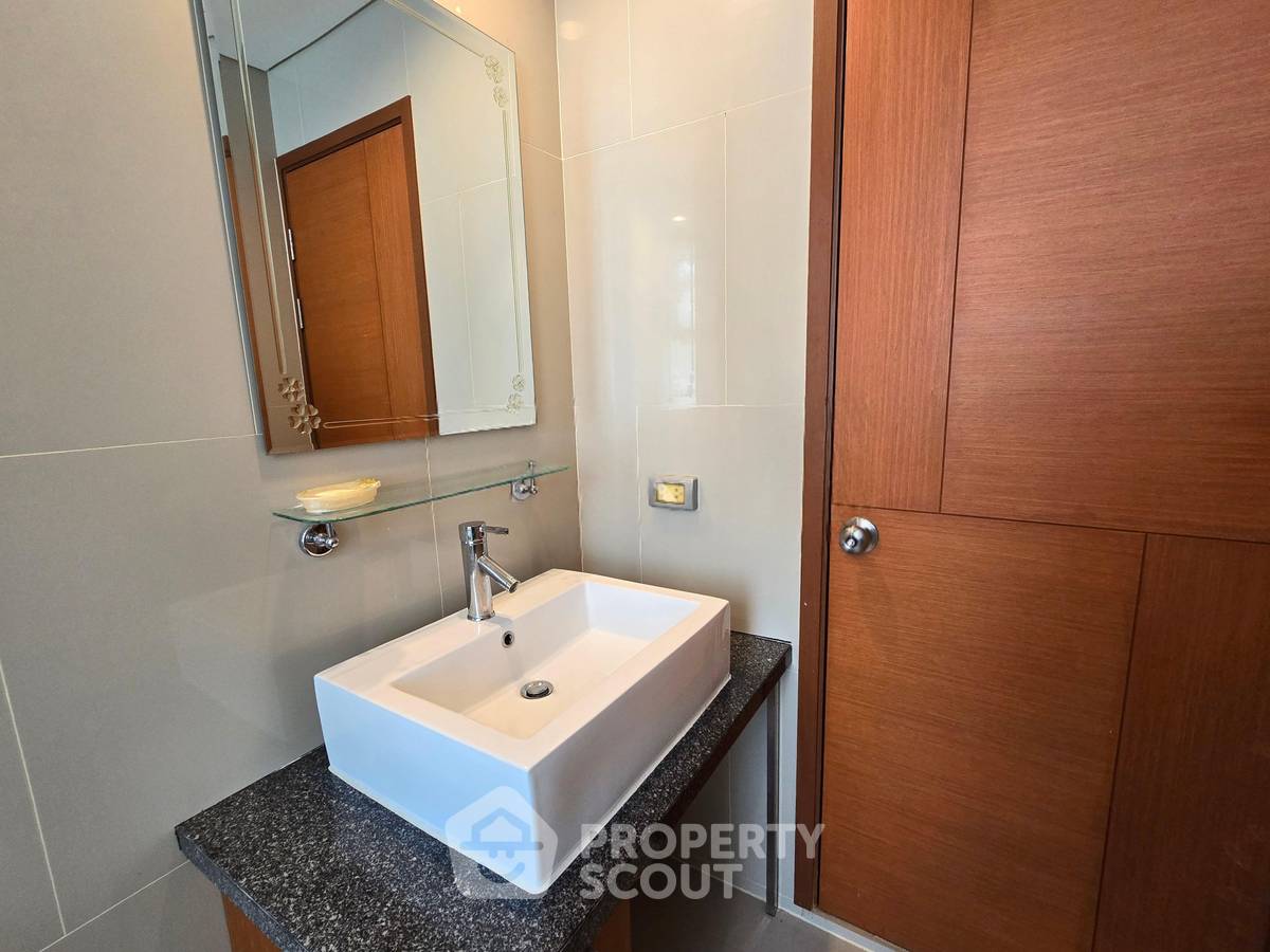 รูป ชั้น 30 1 ห้องนอน Villa Sathorn ใกล้ BTS กรุงธนบุรี 100 ม. (ID 3207467) - รูปที่ 10/11