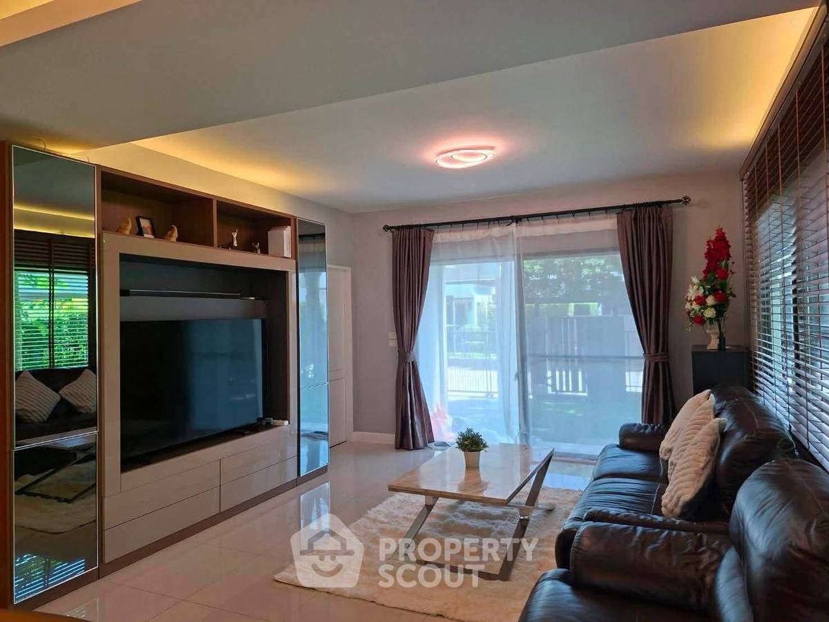 รูป บ้าน 4 ห้องนอน เลี้ยงสัตว์ได้ ขนาด 185 ตร.ม. Mantana Bangna Km.7 (ID 3207166) - รูปที่ 3/13