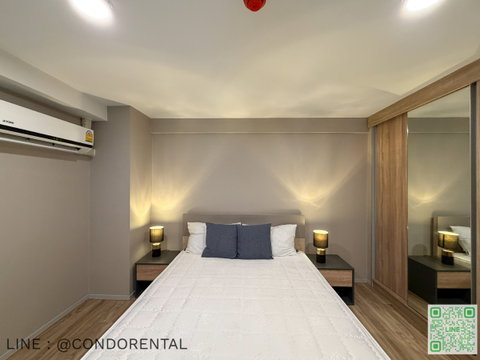 Blossom Condo @ Sathorn - Charoenrat ห้องสวย ราคาดี สอบถามเพิ่มเติมได้ที่ Line @condorental