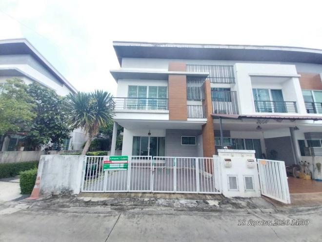 Townhouses for sale : TOWN HOUSE 27.1 Sq.w. Saphan Sung Bangkok for 3.7M