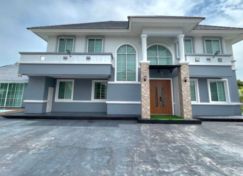 Luxury house for rent, large detached house, corner plot, 1 rai, on Sukhaphiban 5 Permsin Road, near Chalong Rat Expressway.